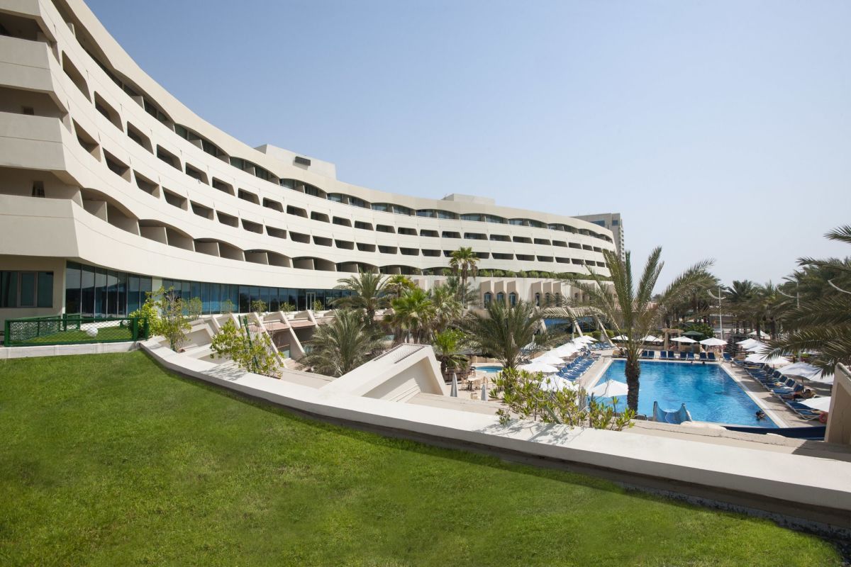 Sharjah Grand Hotel 4*